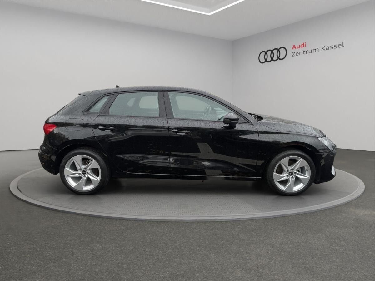 Audi A3 Sportback 30 TDI LED Navi PDC+ AHK
