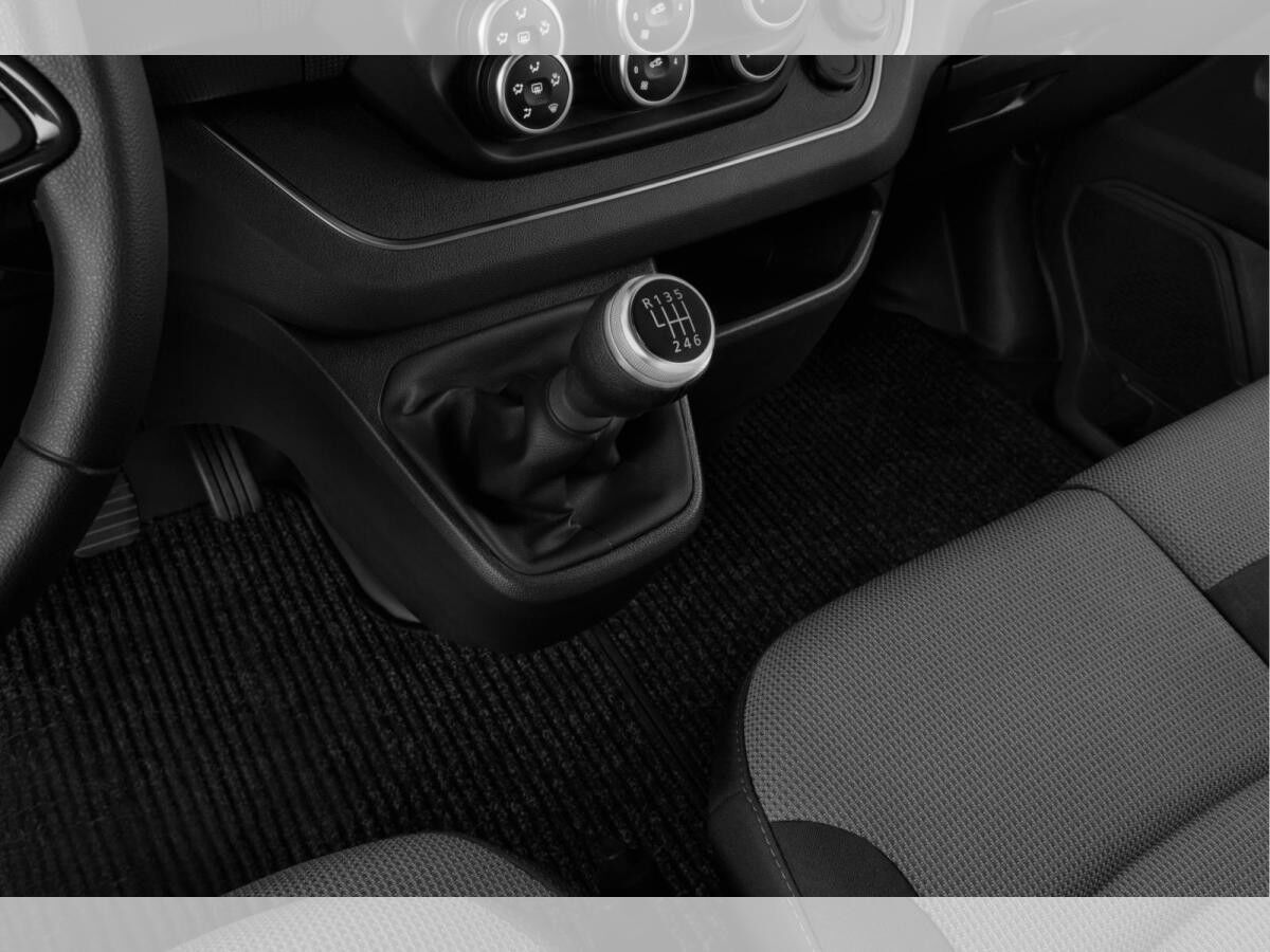 Renault Trafic 9-Sitzer Pkw Authentic  dCi 110 NAVI PDC