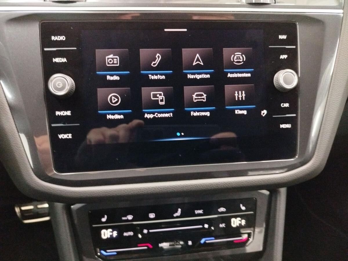 Volkswagen Tiguan Allspace 2.0 TDI DSG R-Line 4Motion IQ.Light Navi ACC LaneAssist