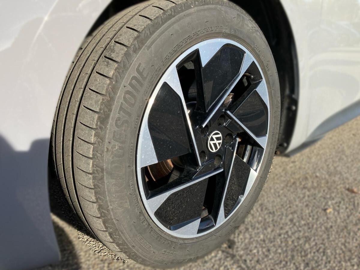 Volkswagen ID.3 PRO ACC.AREA-VIEW.NAVI.LED.APP-C.LKRD-HZG.SHZ