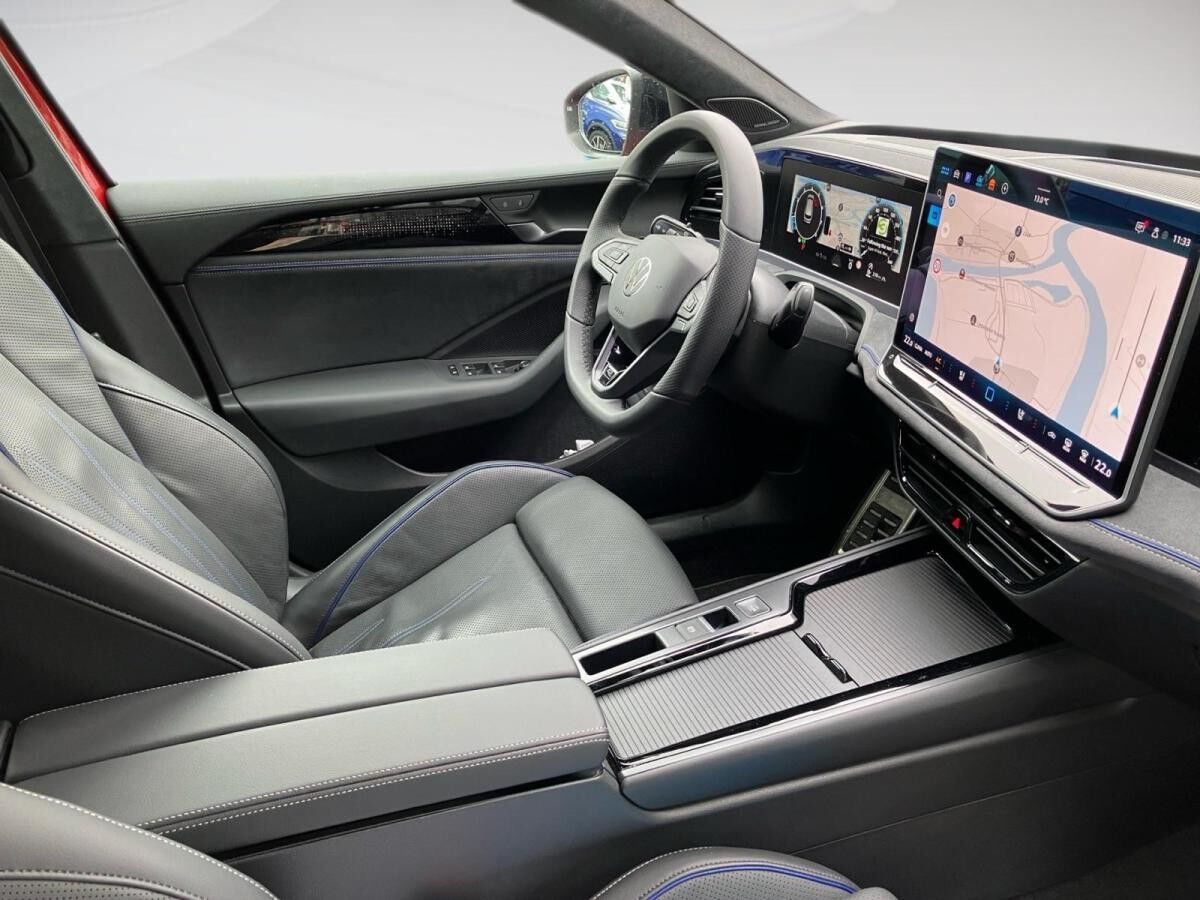 Volkswagen Passat Variant R-LINE 2.0TSI DSG 4M NP.81T ACC.5J-G.AHK.STHZG.HARMAN.KAMERA.NAVI