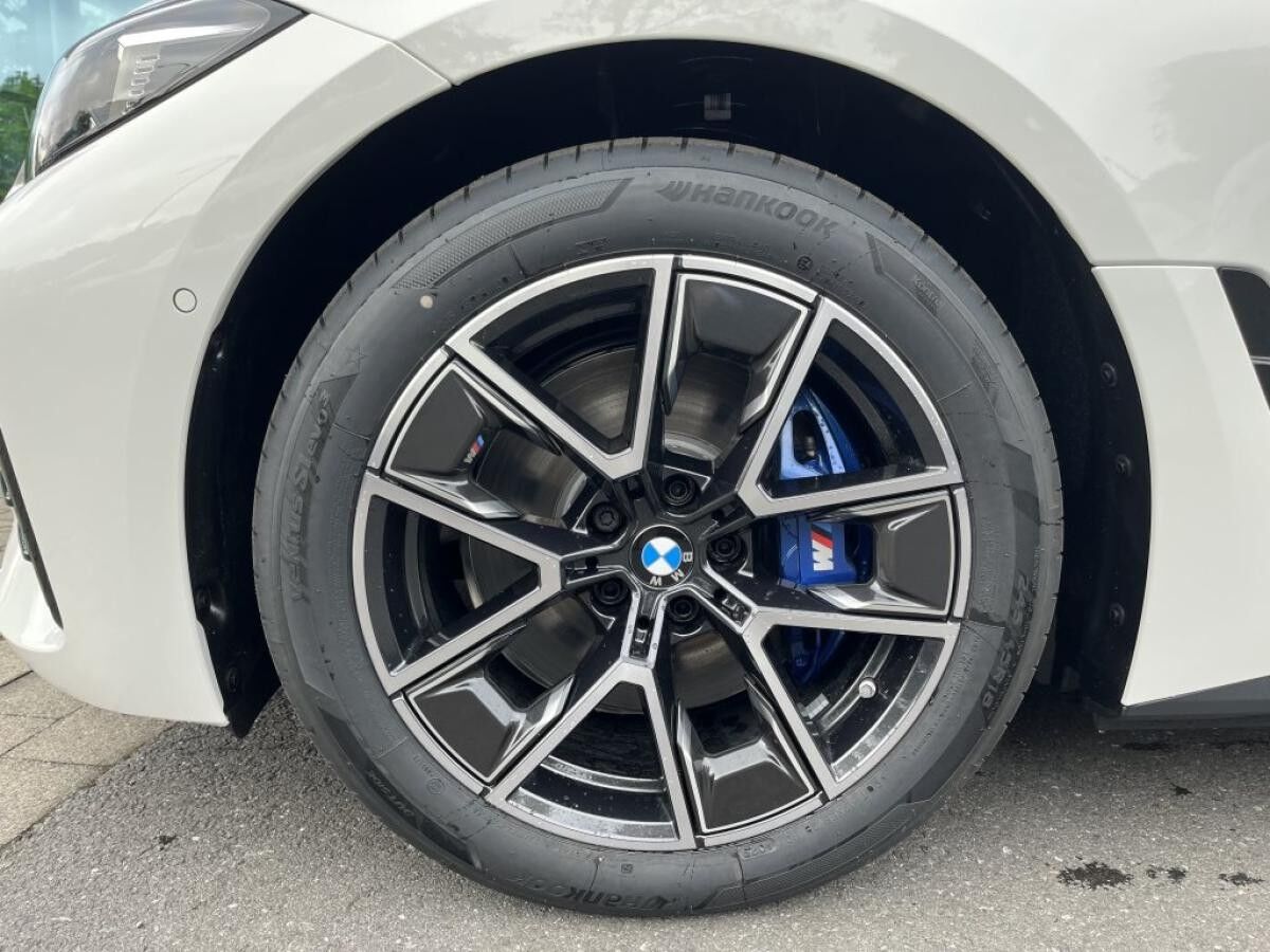 BMW i4 eDrive40 M Sport || 360° Head-Up ACC