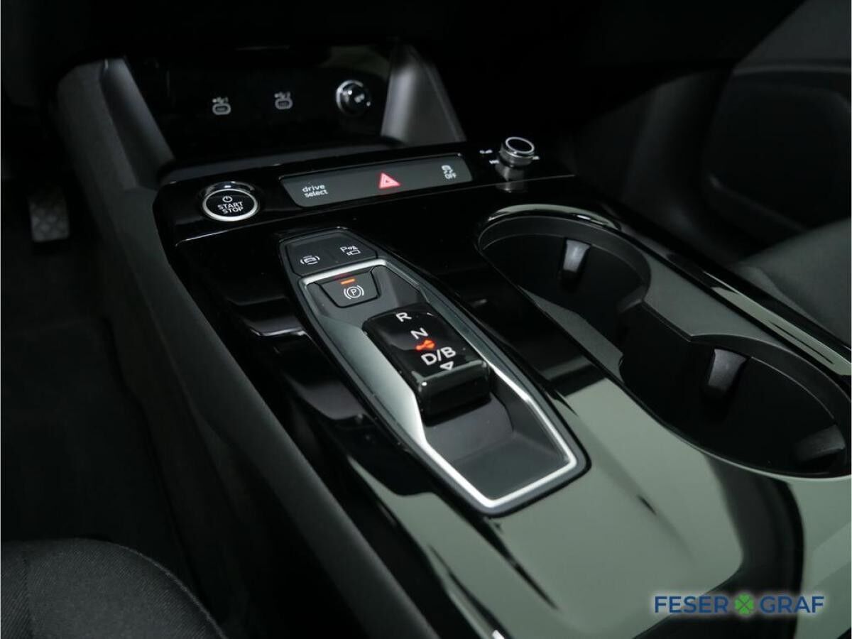 Audi Q6 e-tron LED plus/Pano/360Kamera/ACC/Klima-P/18