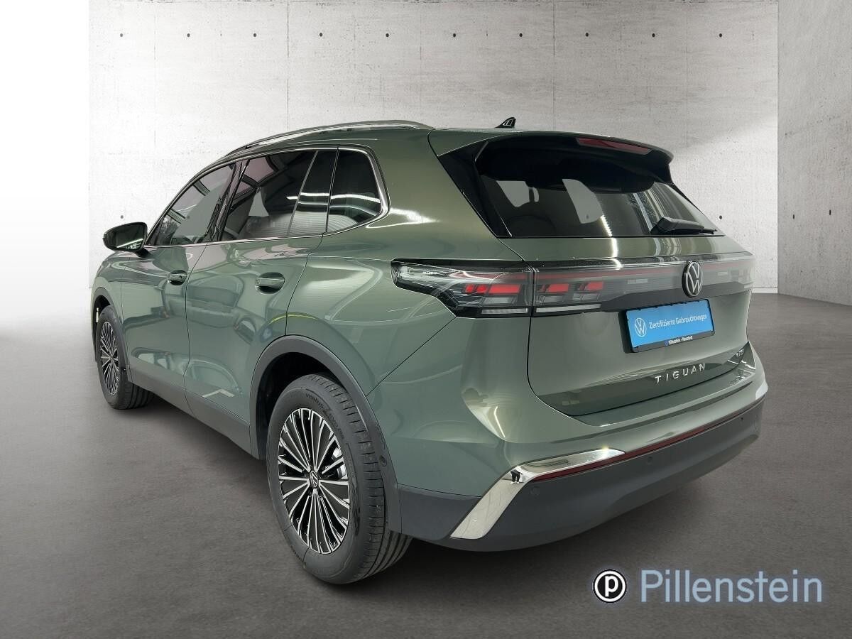 Volkswagen Tiguan TSI DSG ELEGANCE NAVI+AHK+MATRIX+18