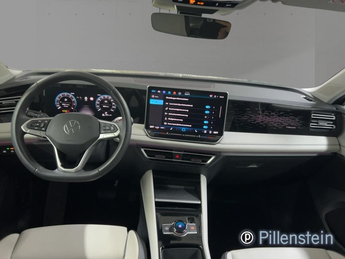 Volkswagen Tiguan TSI DSG ELEGANCE NAVI+AHK+MATRIX+18