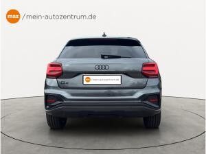 Audi Q2 S line 35 TDI Matrix competition Schwarz