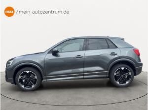 Audi Q2 S line 35 TDI Matrix competition Schwarz