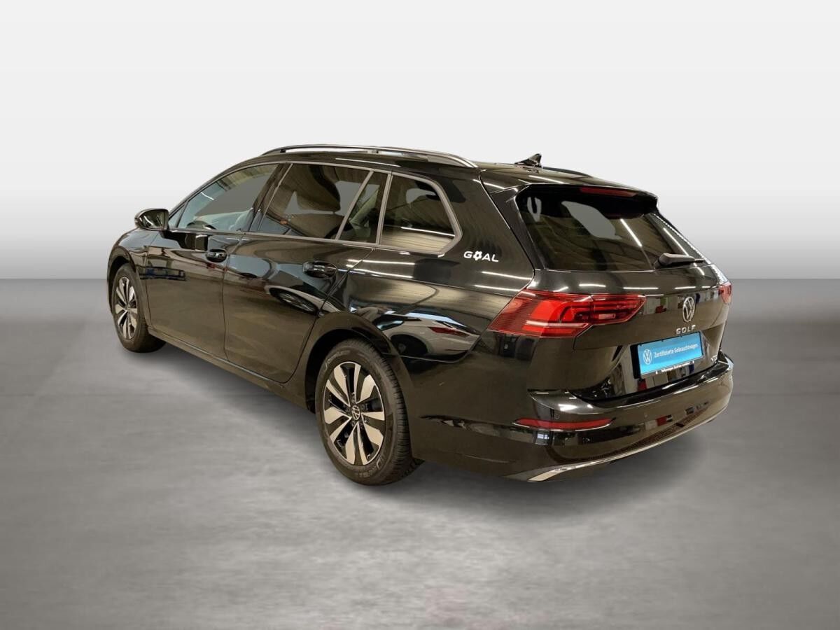Volkswagen Golf VIII Variant GOAL 1.5 eTSI DSG 360 ACC AHK