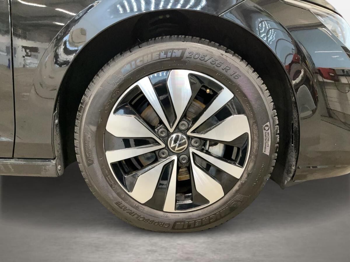 Volkswagen Golf VIII Variant GOAL 1.5 eTSI DSG 360 ACC AHK