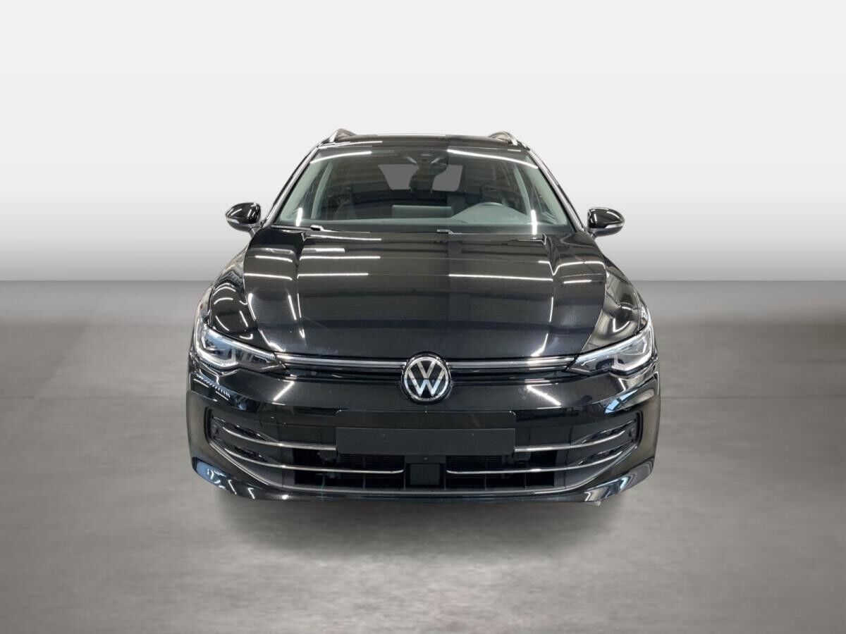 Volkswagen Golf VIII Variant GOAL 1.5 eTSI DSG 360 ACC AHK