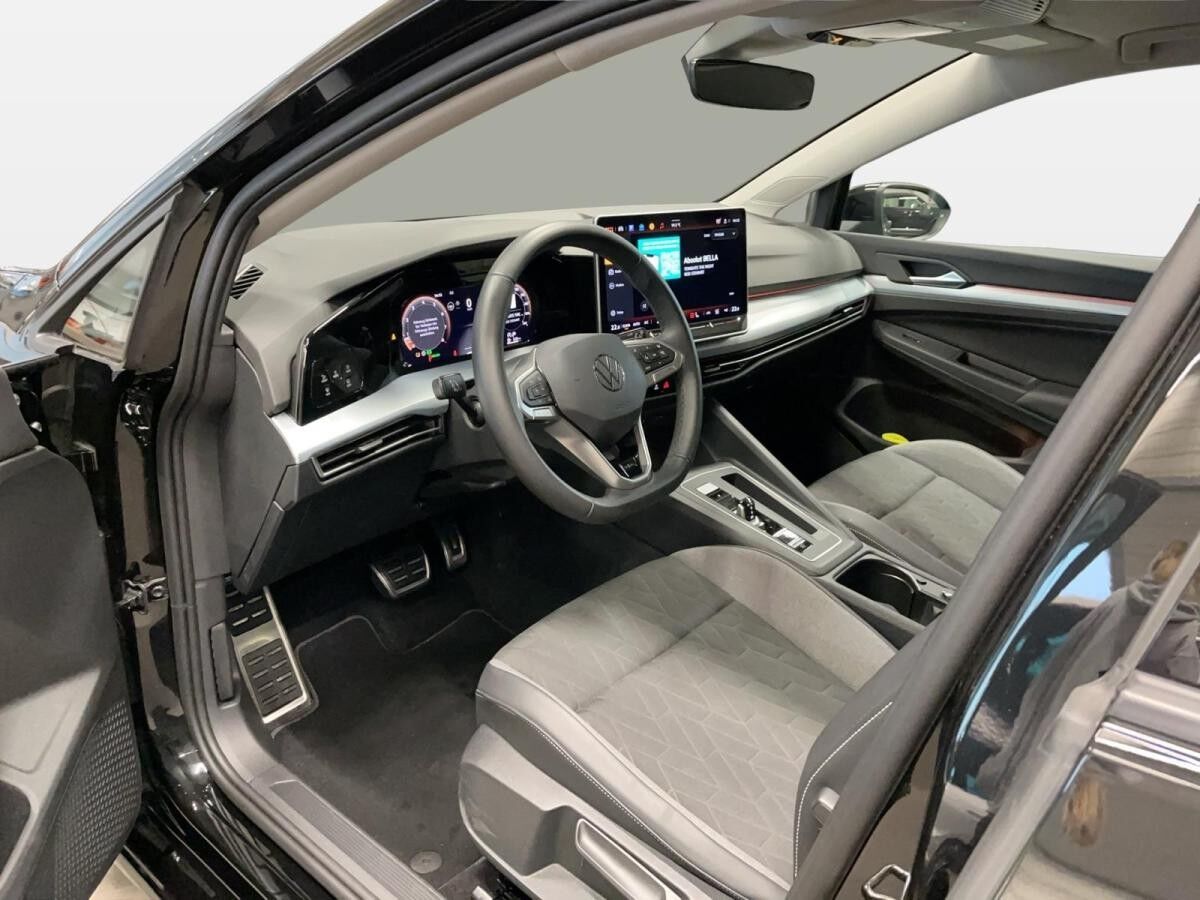 Volkswagen Golf VIII Variant GOAL 1.5 eTSI DSG 360 ACC AHK