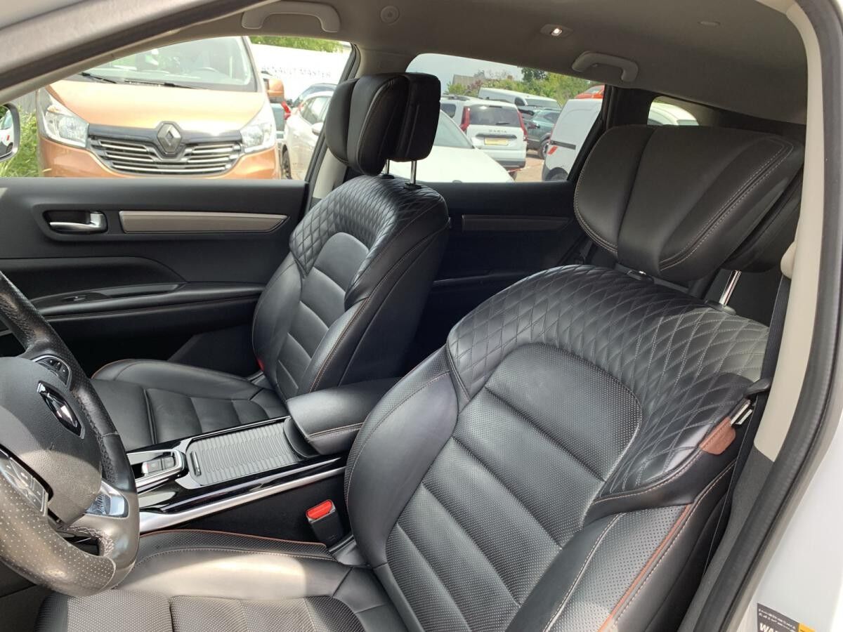 Renault Koleos Initiale Paris