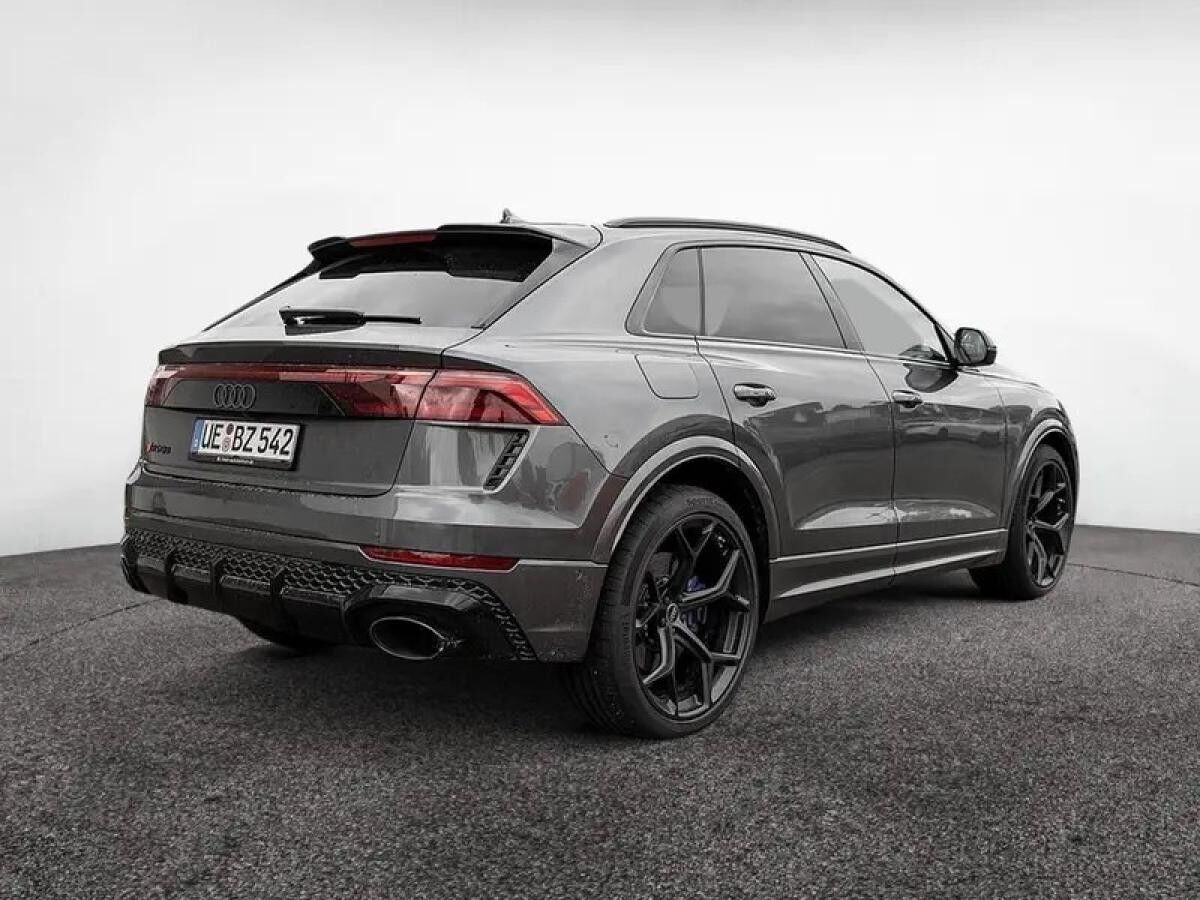 Audi RS Q8 Performance 640PS AHK Pano 8-fach UPE 205.250€