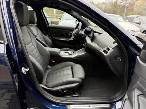 BMW 330 e Touring M Sport //Stop&Go AHK FACELIFT