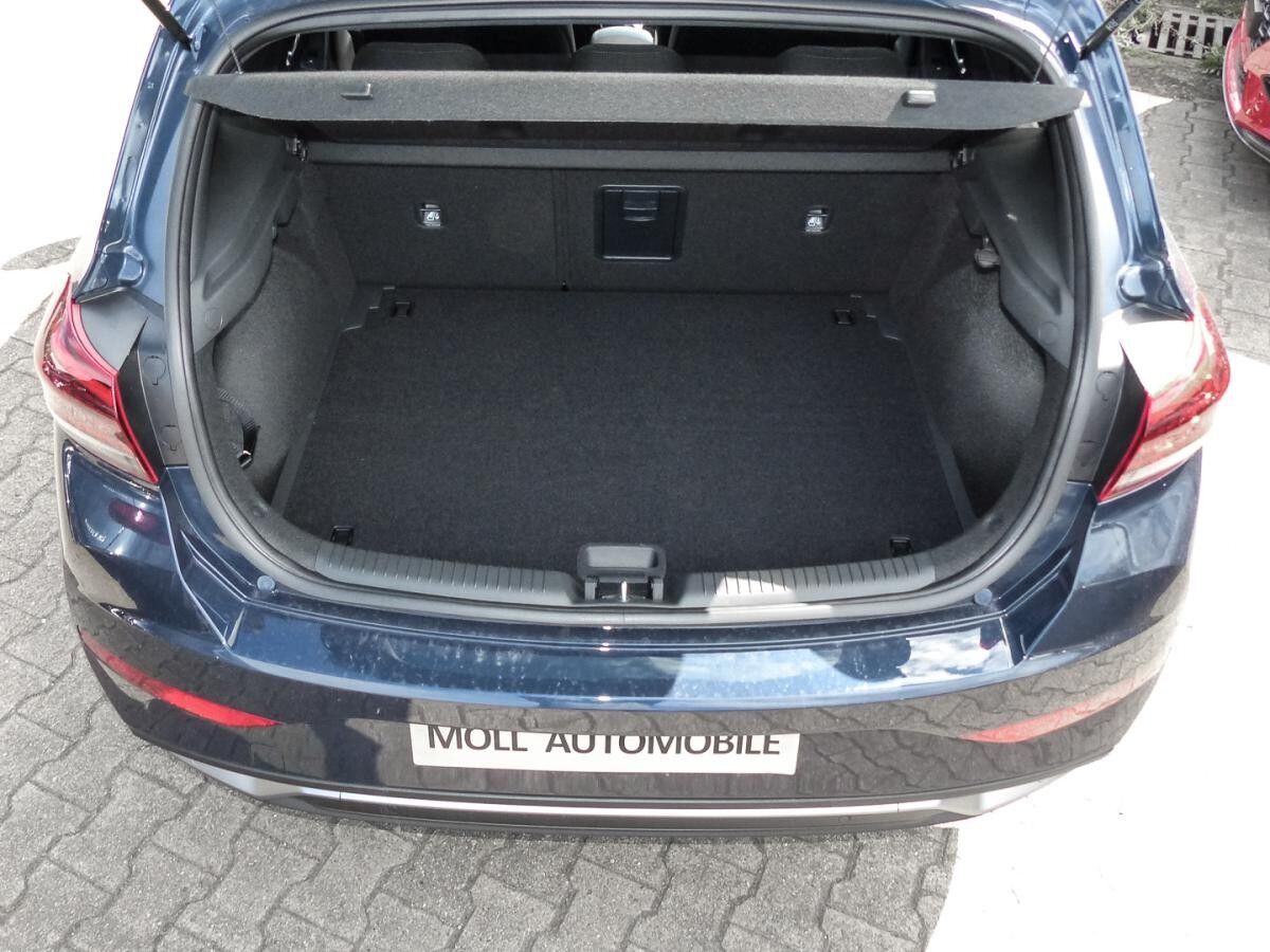 Hyundai i30 Advantage ⚡Navi CarPlay Kamera PDC SHZ LHZ⚡