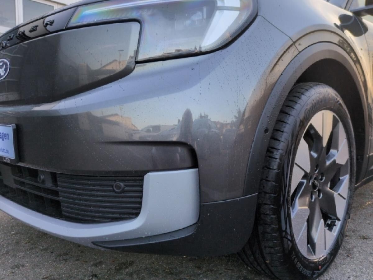 Ford Explorer Premium Extended Range NOVEMBER 2025