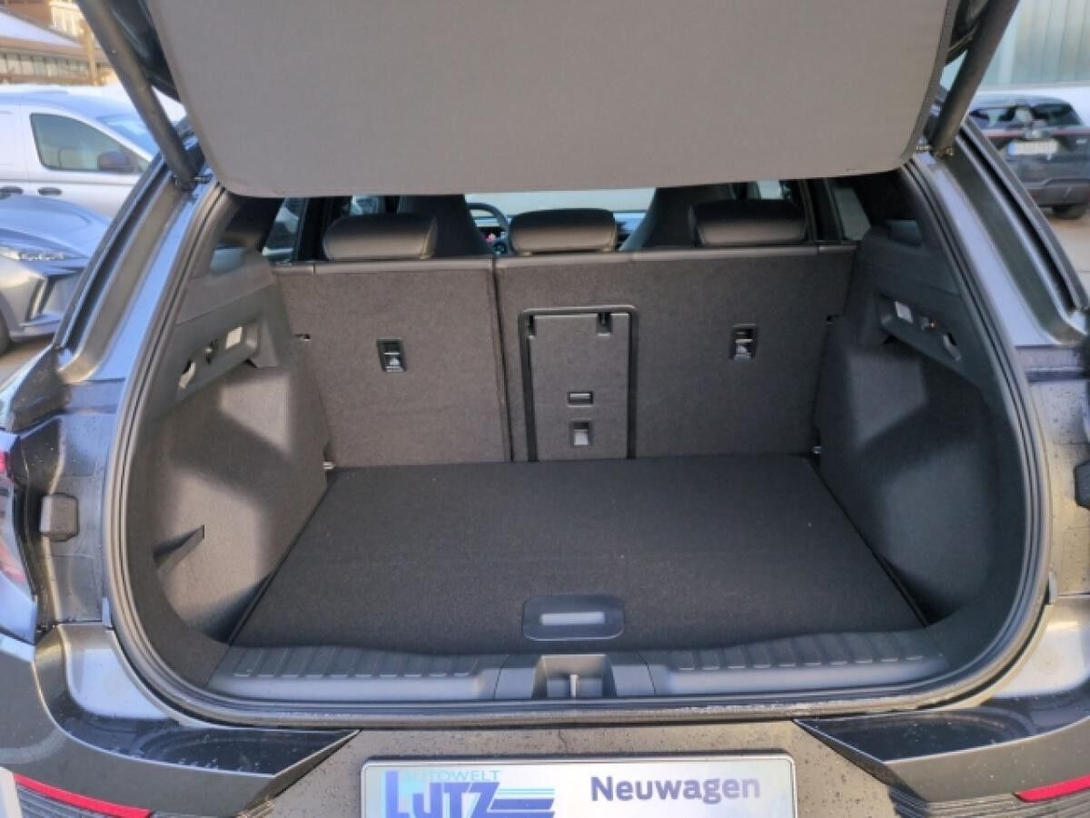 Ford Explorer Premium Extended Range NOVEMBER 2025