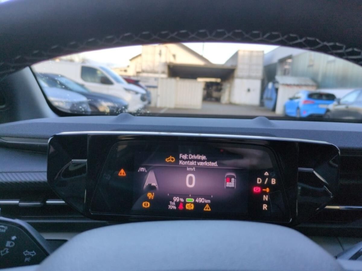 Ford Explorer Premium Extended Range NOVEMBER 2025