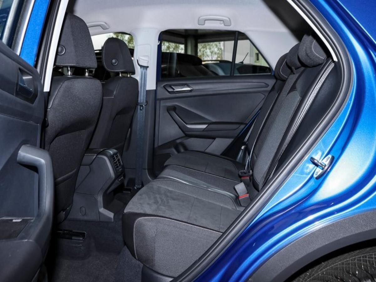 Volkswagen T-Roc 1,5 DSG Style ACC AHK LED-Plus R-Kamera NaviMedia Parkassist