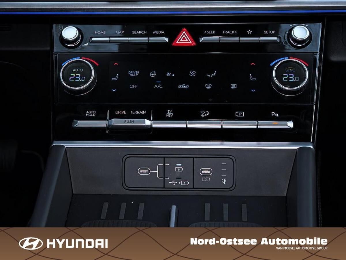 Hyundai Santa Fe PHEV SIGNATURE