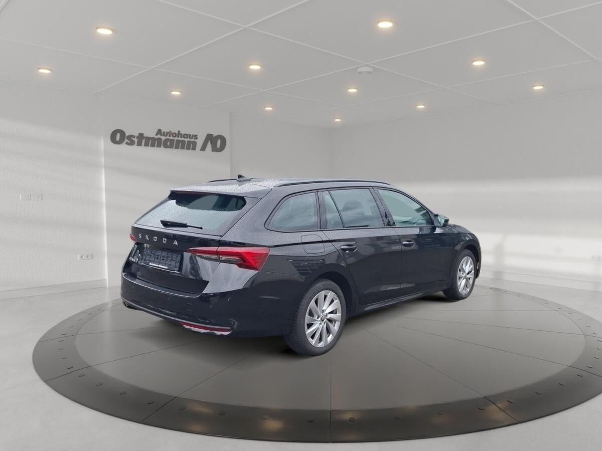 Skoda Octavia Combi 2.0 TDI Selection LED 360 ACC 4xSHZ