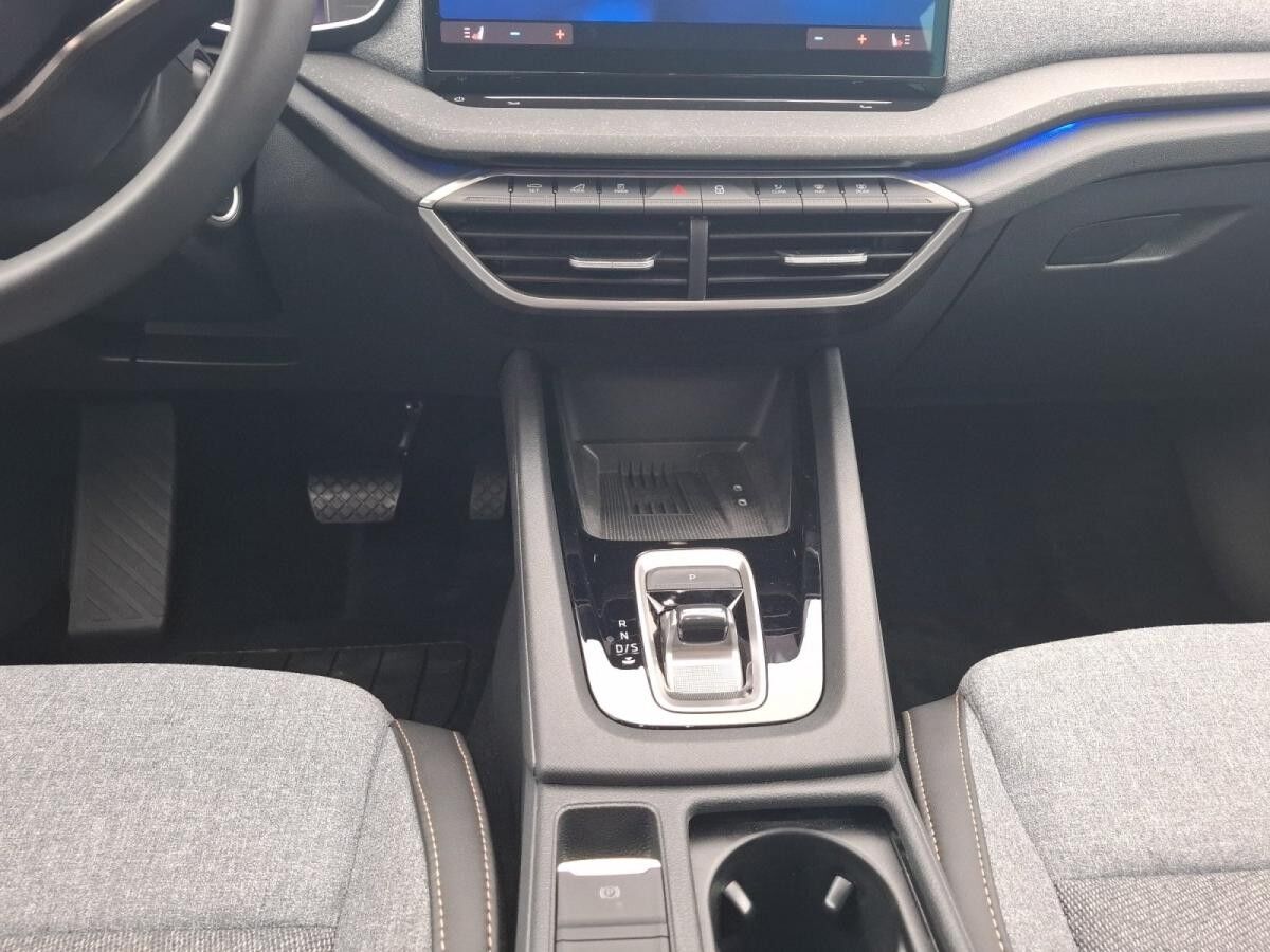 Skoda Octavia Combi 2.0 TDI Selection LED 360 ACC 4xSHZ