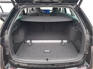 Skoda Octavia Combi 2.0 TDI Selection LED 360 ACC 4xSHZ