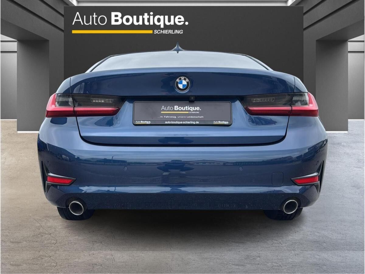 BMW 318 d ADVANTAGE (150 PS) /LIVE COCKP./LED/NAVI/KLIMA/SHZ/ASSISTENZ/RFK UVM.