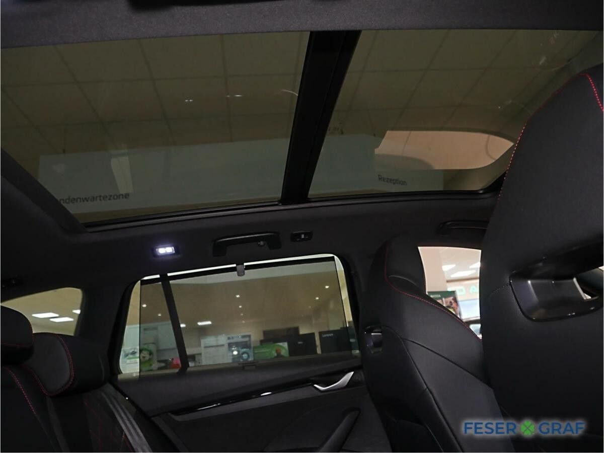 Skoda Octavia RS 2,0 TSI DCC,AHK,NAV