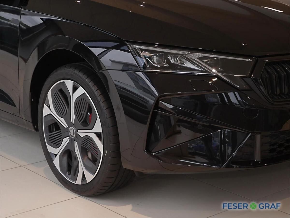 Skoda Octavia RS 2,0 TSI DCC,AHK,NAV