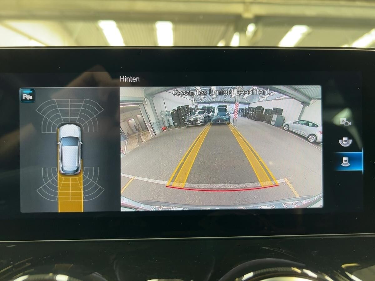 Mercedes-Benz GLA 180 d STYLE AUTOMATIK LED NAVI KAMERA Mercedes-Benz GLA 180 d STYLE AUTOMATIK LED NAVI KAMERA