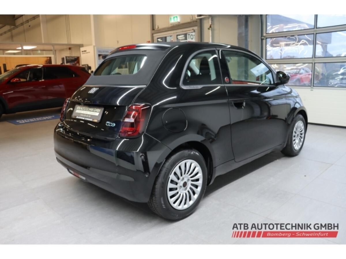 Fiat 500e Cabrio 23,8 kWhh RED Komfort-Paket Apple CarPlay PDCv+h