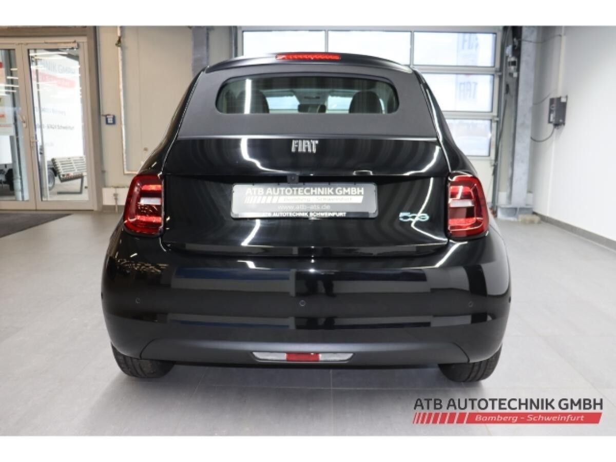 Fiat 500e Cabrio 23,8 kWhh RED Komfort-Paket Apple CarPlay PDCv+h