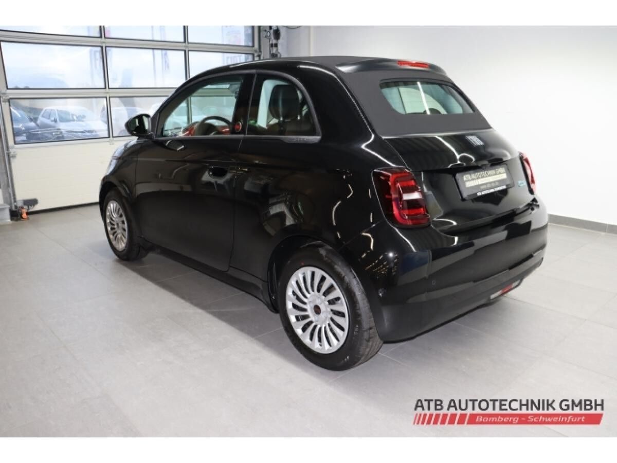 Fiat 500e Cabrio 23,8 kWhh RED Komfort-Paket Apple CarPlay PDCv+h
