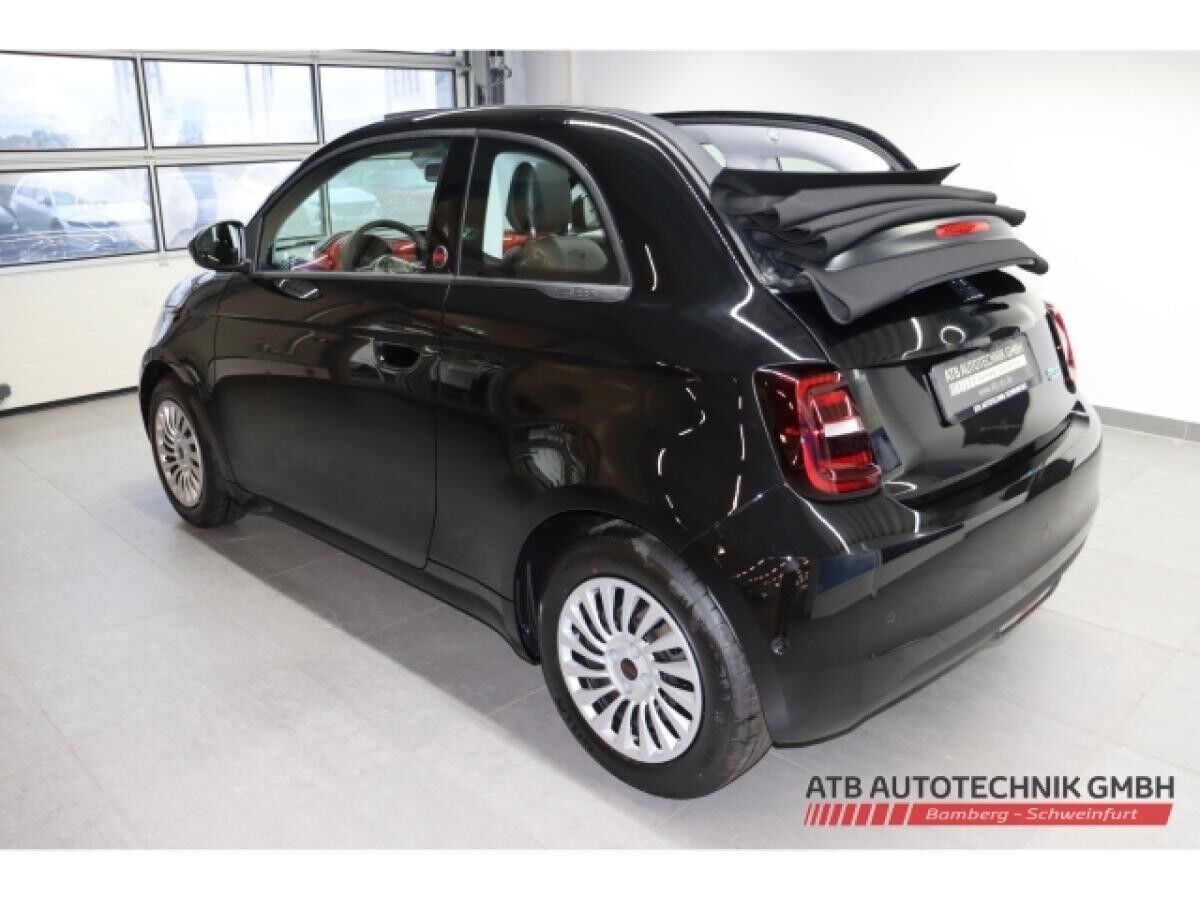 Fiat 500e Cabrio 23,8 kWhh RED Komfort-Paket Apple CarPlay PDCv+h
