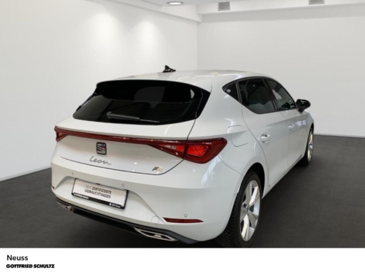 Seat Leon FR TDI DSG NAVI SITZHEIZUNG EINPARKHILFE LED