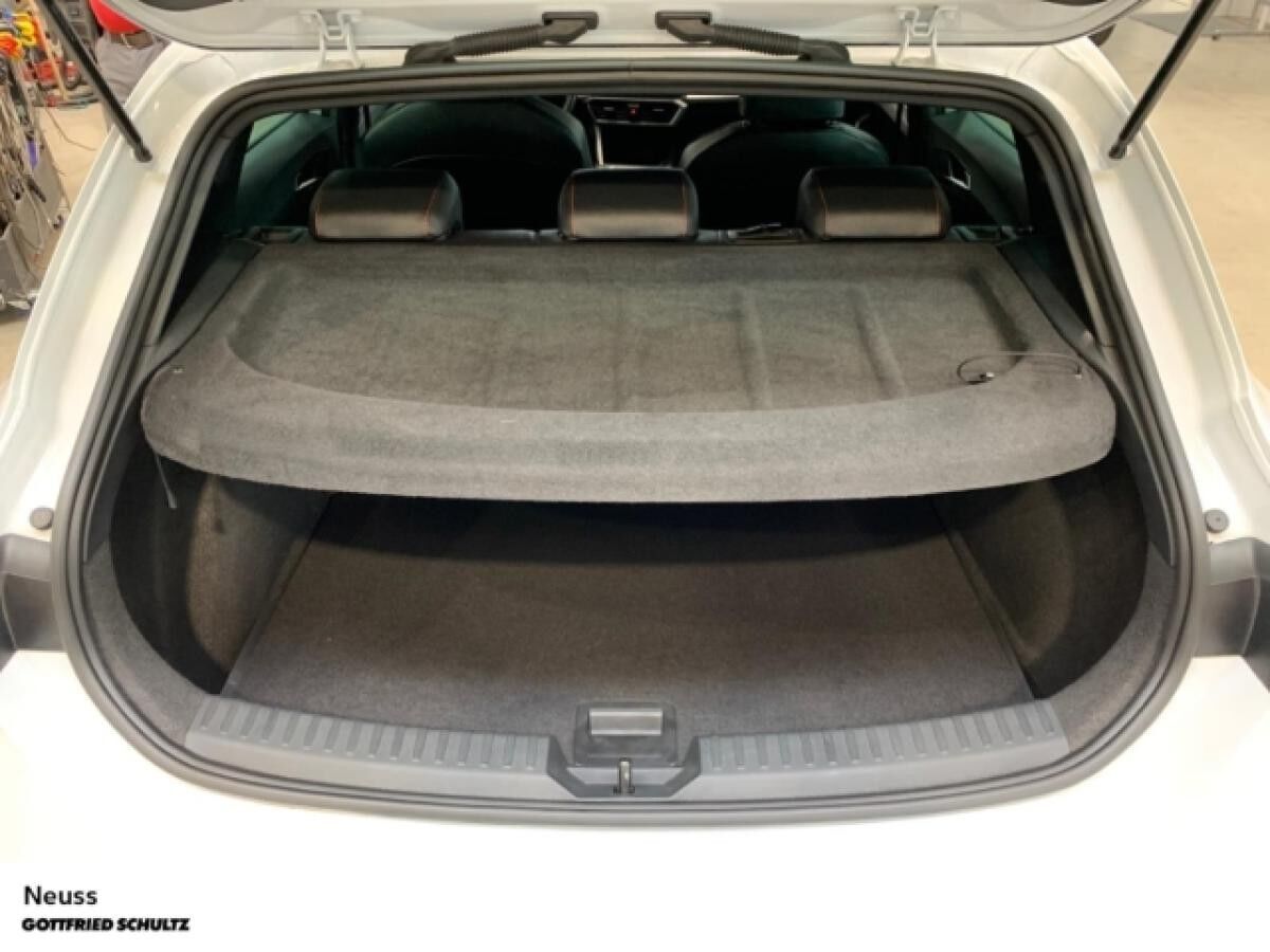 Seat Leon FR TDI DSG NAVI SITZHEIZUNG EINPARKHILFE LED