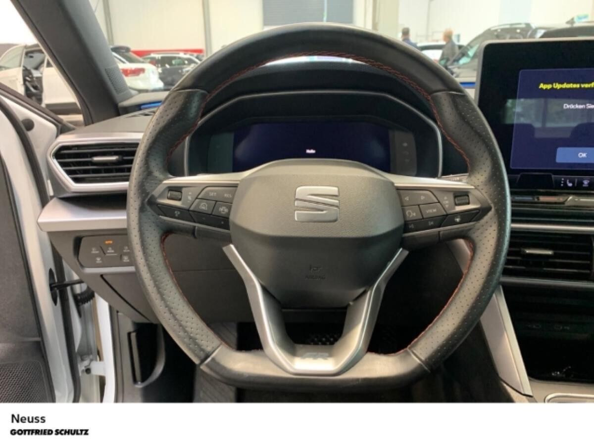 Seat Leon FR TDI DSG NAVI SITZHEIZUNG EINPARKHILFE LED