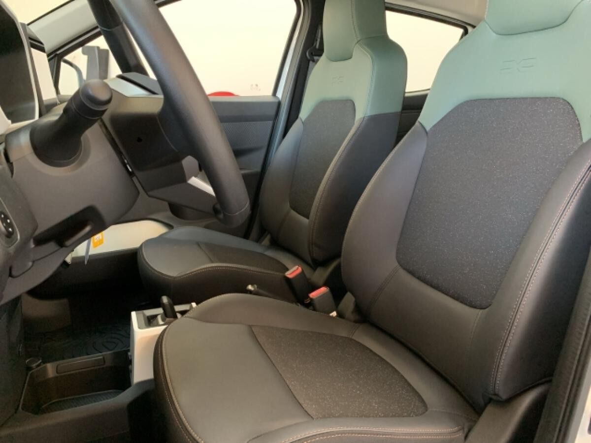 Dacia Spring Extreme ELECTRIC 65 mit Schnelllader CCS