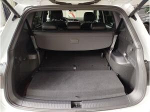 Volkswagen Tiguan Allspace 2.0 TDI DSG 4Motion R-Line Navi IQ.Light DAB+ FrontAssist