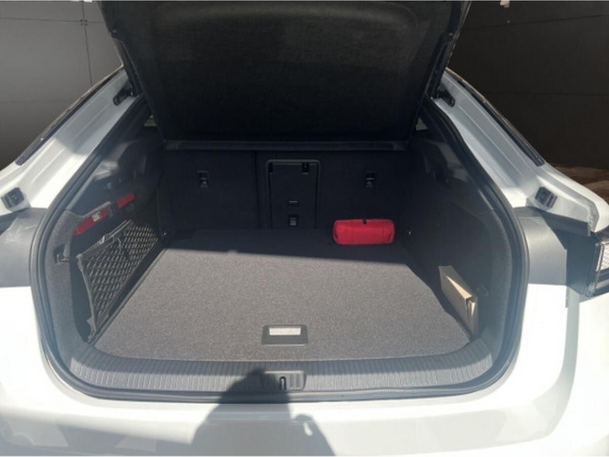 Volkswagen ID.7 PRO S 286PS AHK BLACK STYLE PANO