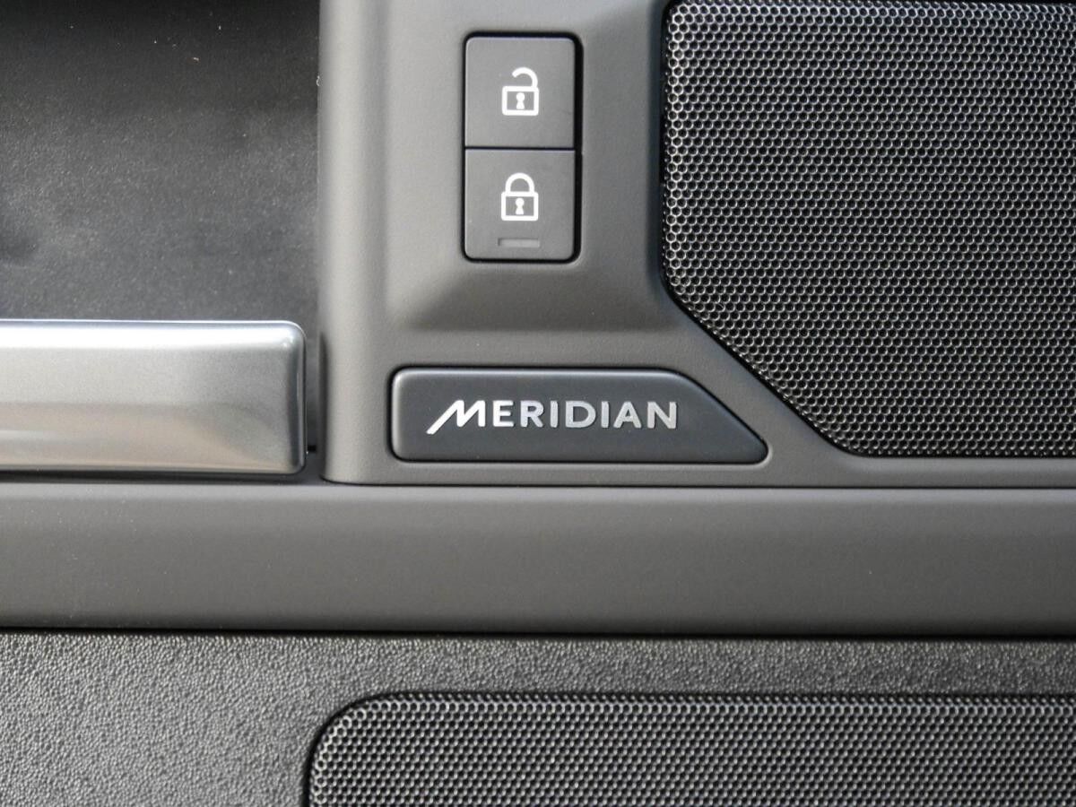 Land Rover Defender 90 D250 X-Dynamic SE  - SOFORT VERFÜGBAR - 5 Jahre Garantie