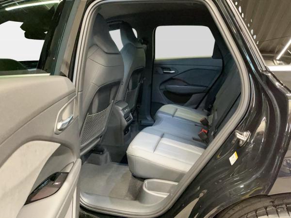 Audi Q3 SUV e-hybrid S tronic ACC AUT DynLicht