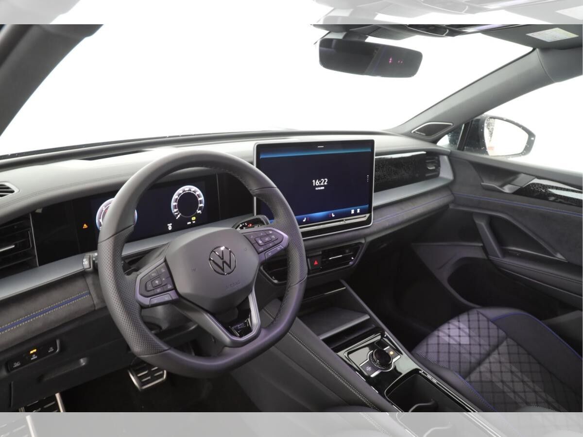 Volkswagen Tayron 2.0 TDI DSG 4MOTION R-Line | PANO |