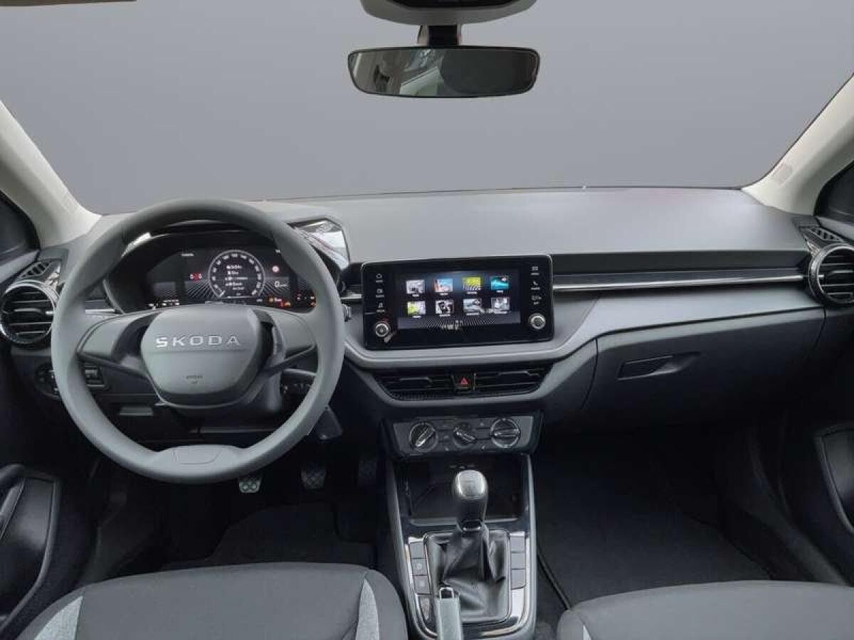 Skoda Fabia FABIA ESSENCE