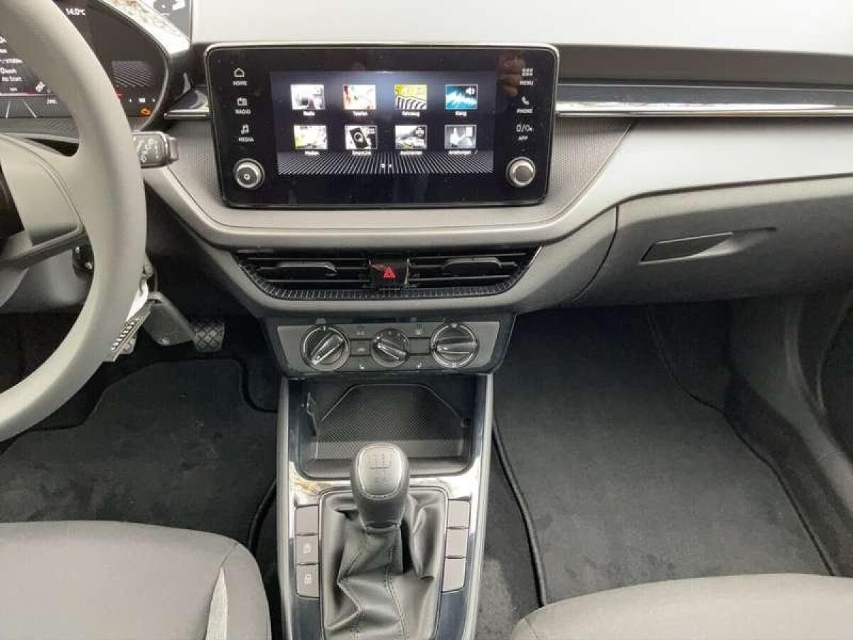 Skoda Fabia FABIA ESSENCE