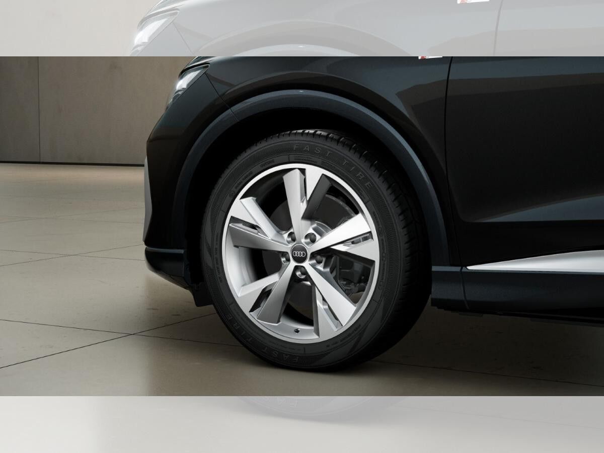 Audi Q4 e-tron Sportback 45  S line inkl. Winterräder