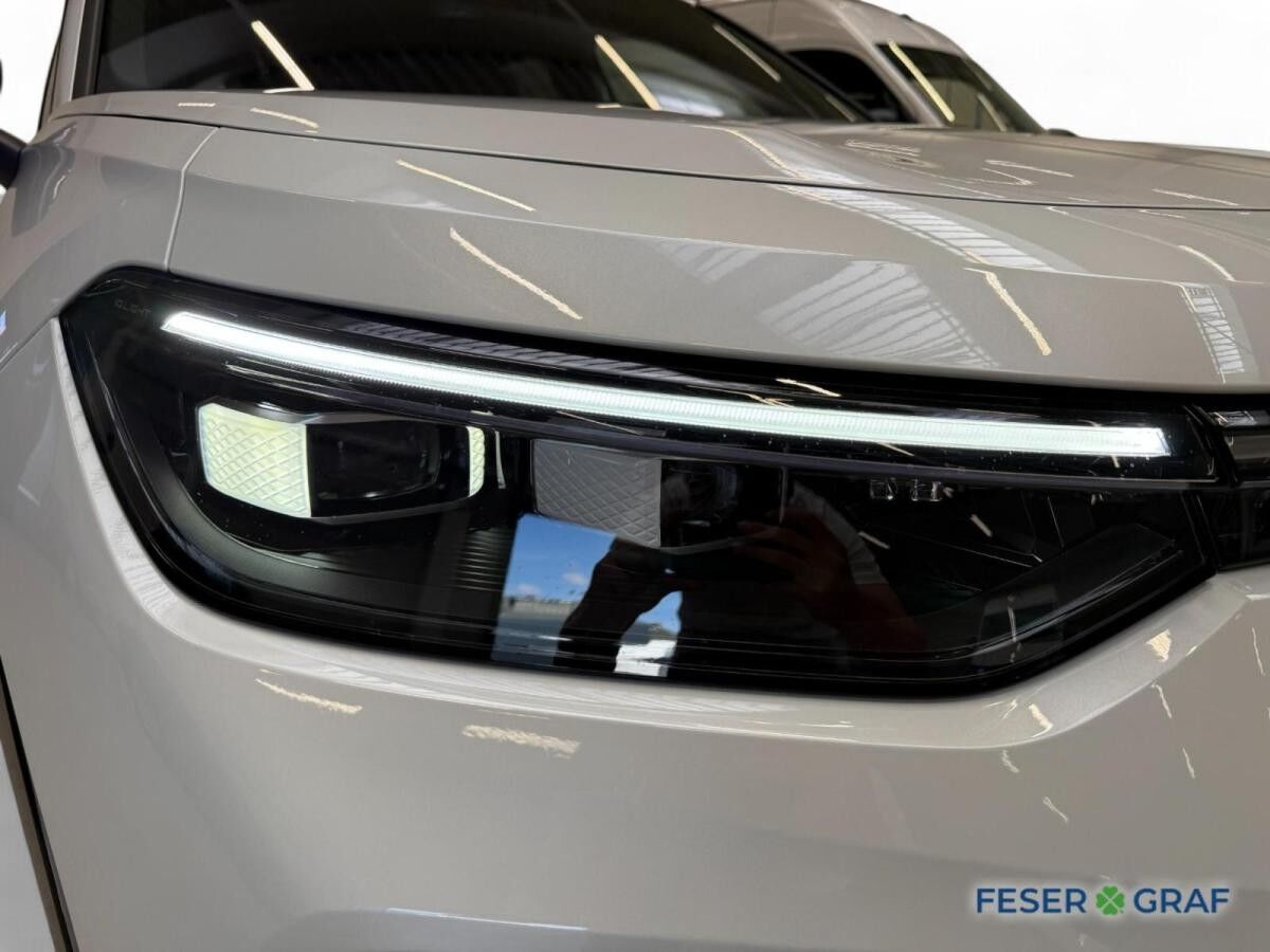 Volkswagen Tayron R-Line Allrad / AHK / KAMERA / SHZ