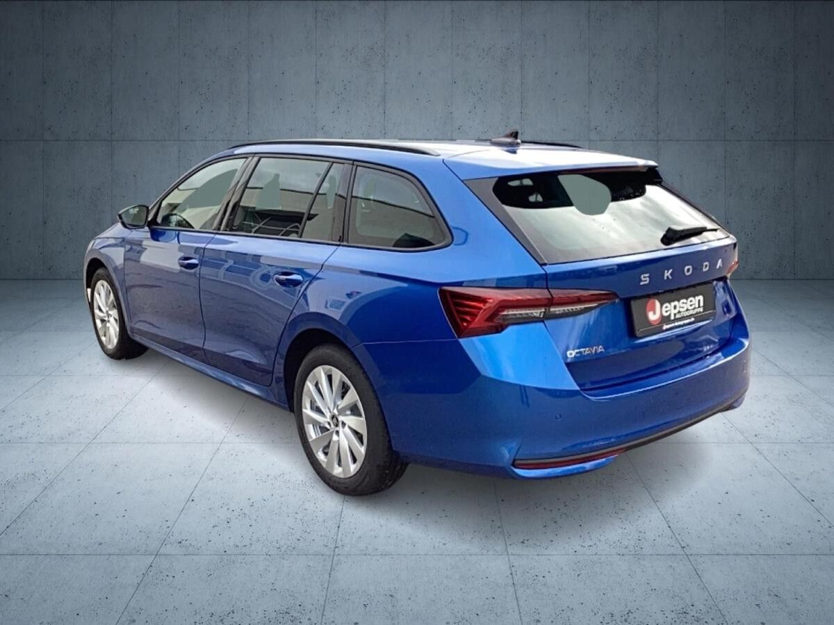 Skoda Octavia Combi Selection 1.5 TSI DSG AHK/MATRIX