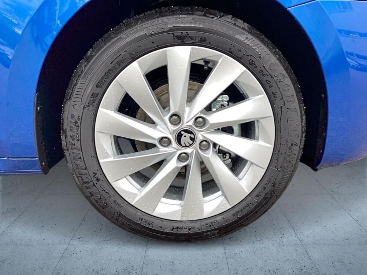 Skoda Octavia Combi Selection 1.5 TSI DSG AHK/MATRIX